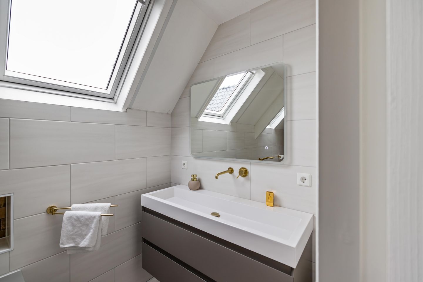 Photo 29 of Windsingel 2