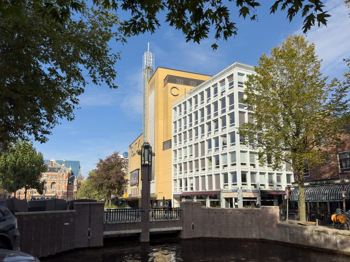 Kleine-Gartmanplantsoen 21, Amsterdam