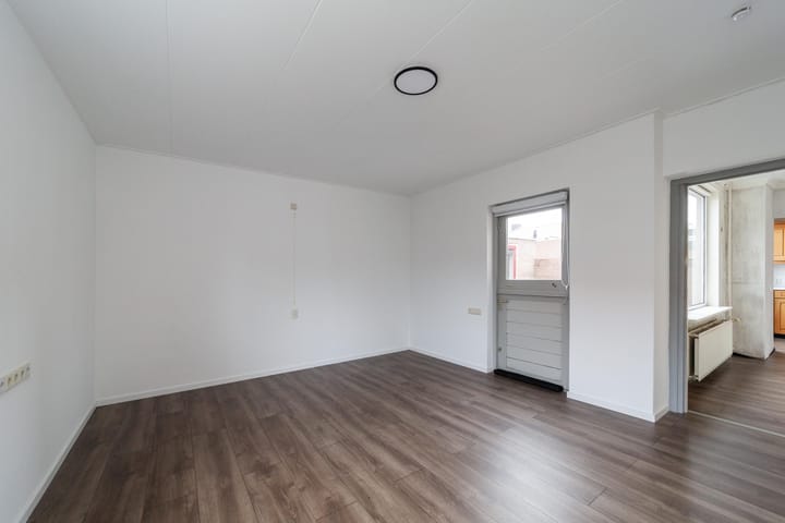 Foto 3 van Jan van Galenstraat 15