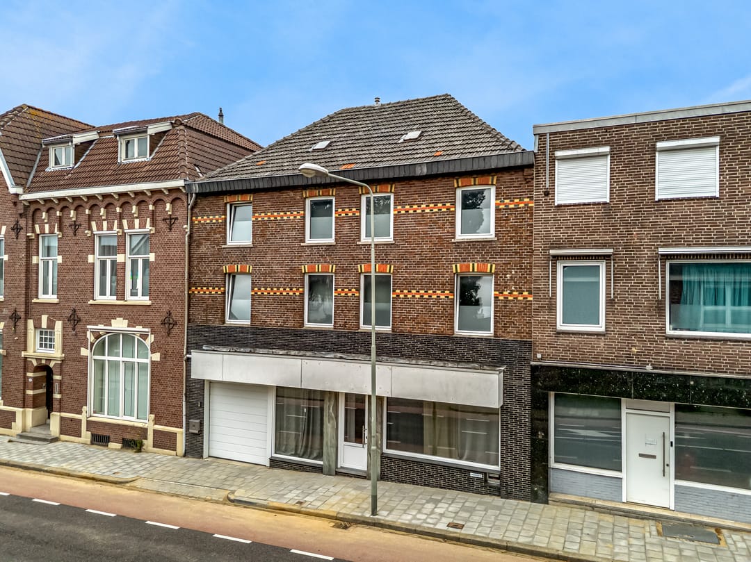 Photo 2 of Heerlenseweg 18