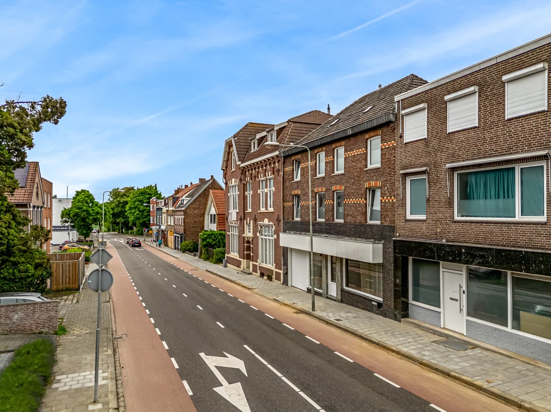 Photo 38 of Heerlenseweg 18