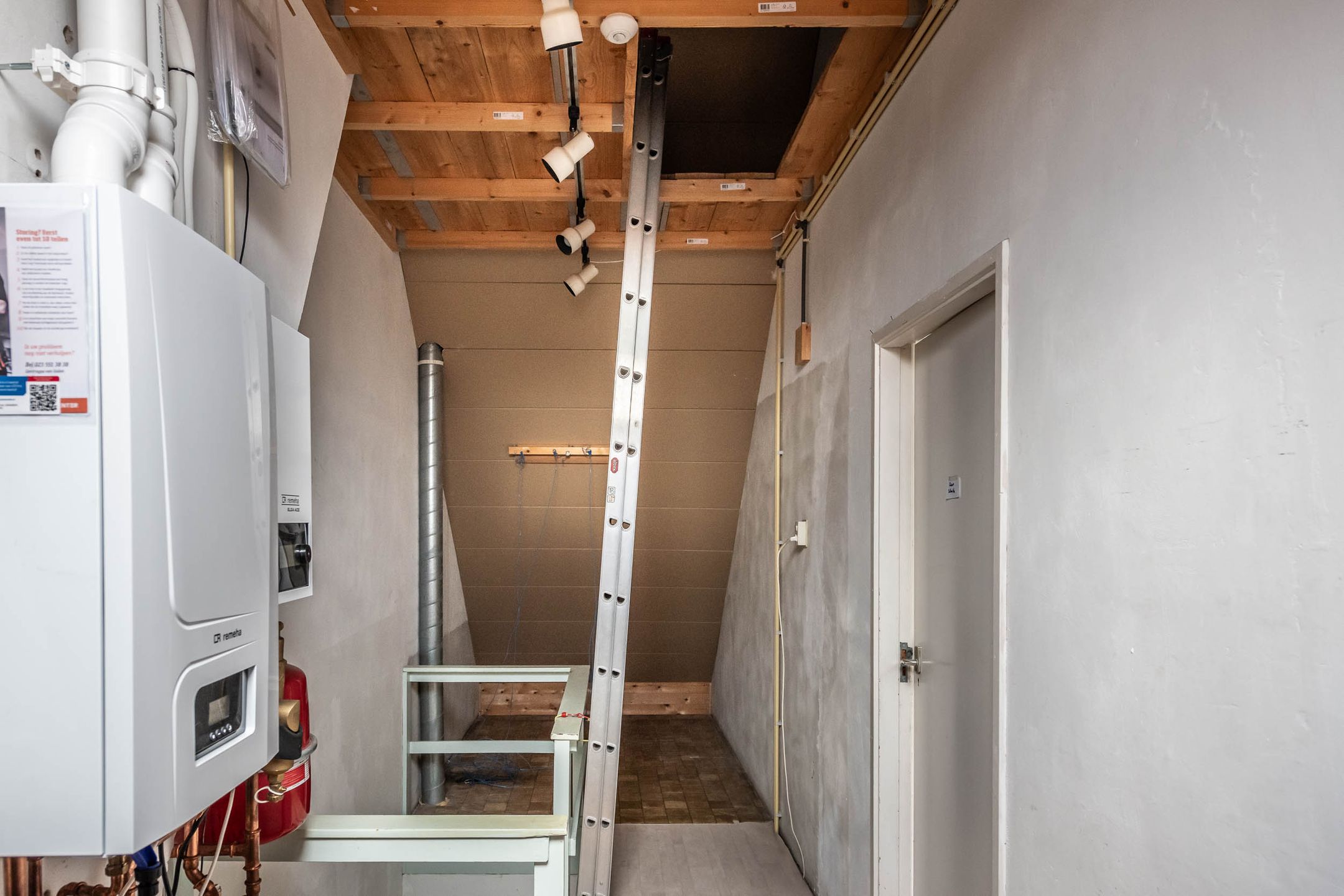 Photo 24 of Schollevaarlaan 5