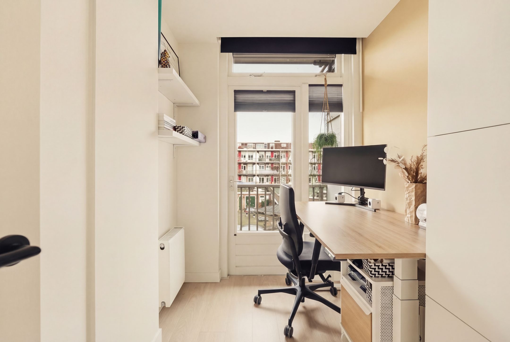 Photo 12 of Gibraltarstraat 84-2