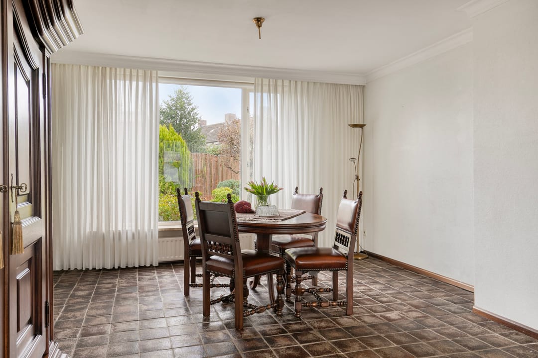 Foto 7 van Burgemeester van der Weidenlaan 63