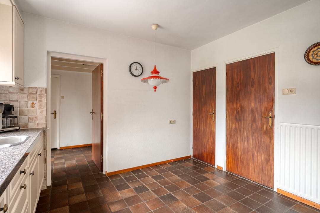 Foto 13 van Burgemeester van der Weidenlaan 63