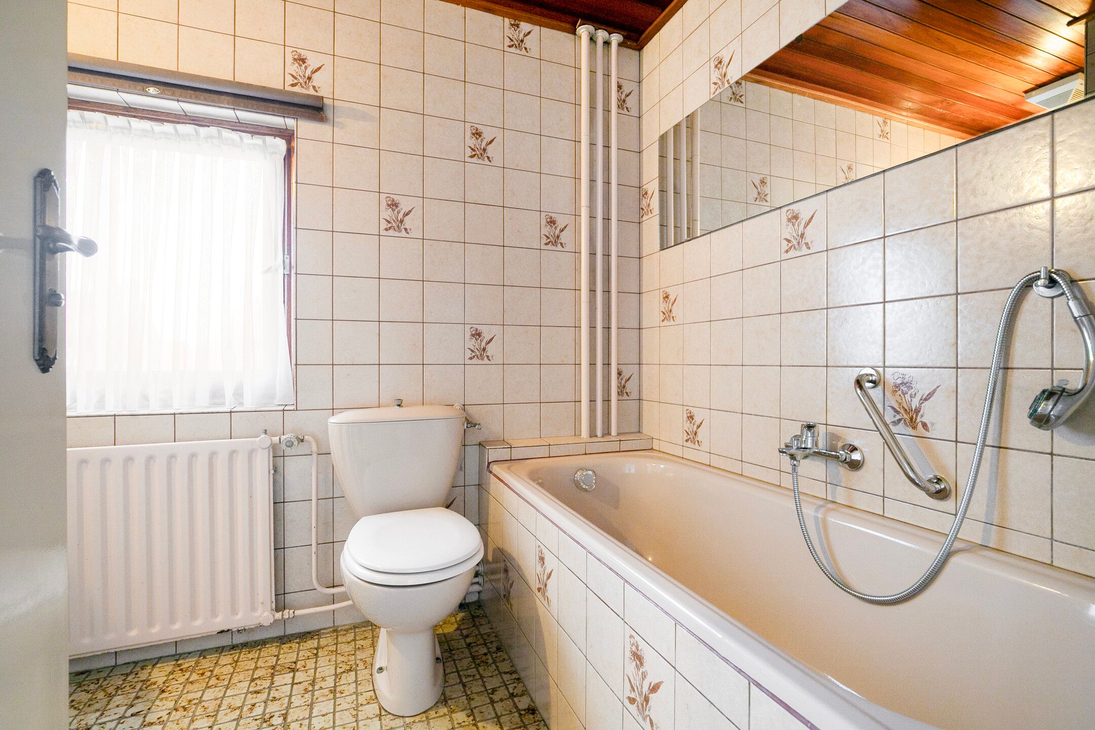 Foto 27 van Burgemeester van der Weidenlaan 63