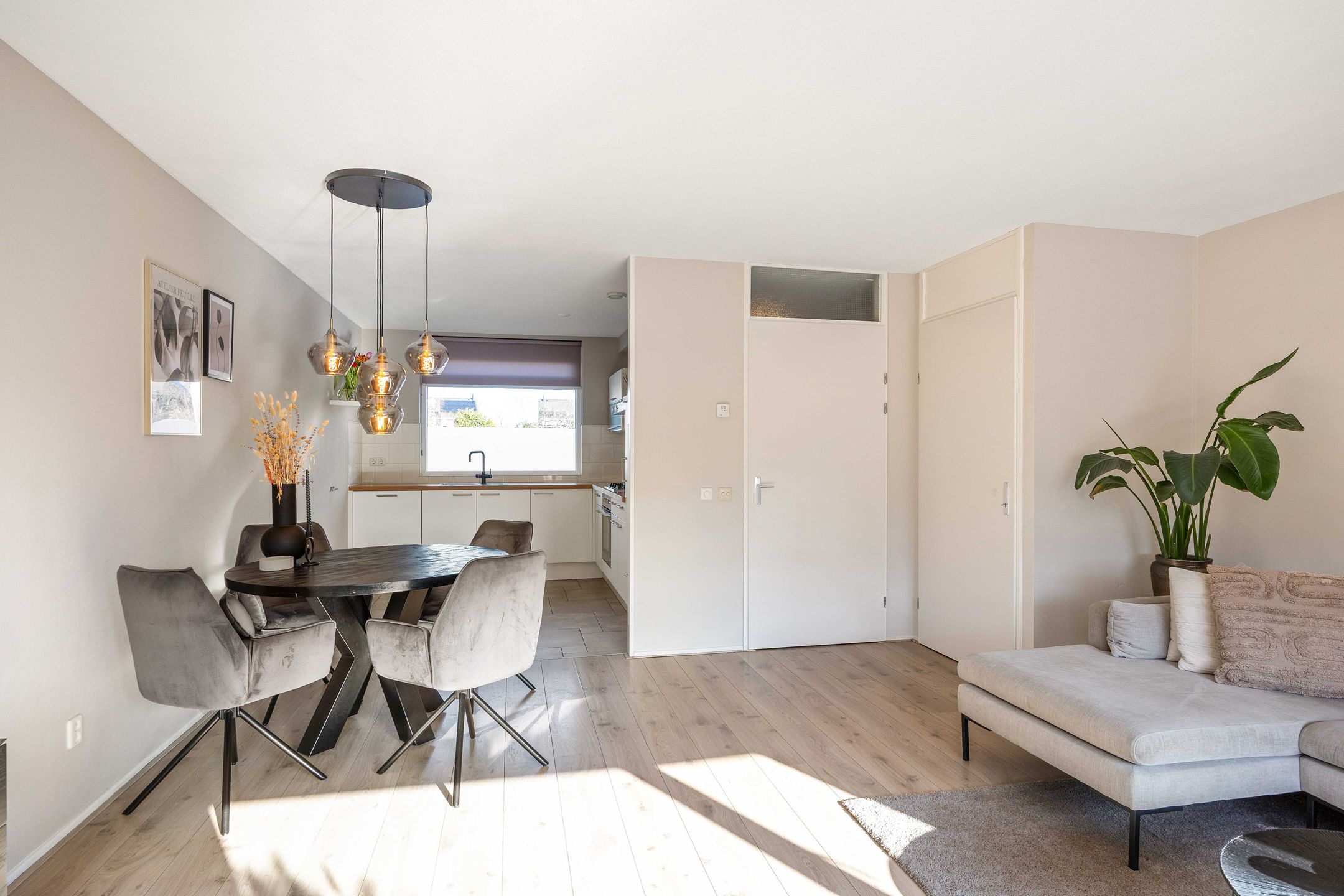 Photo 24 of Venuskade 28