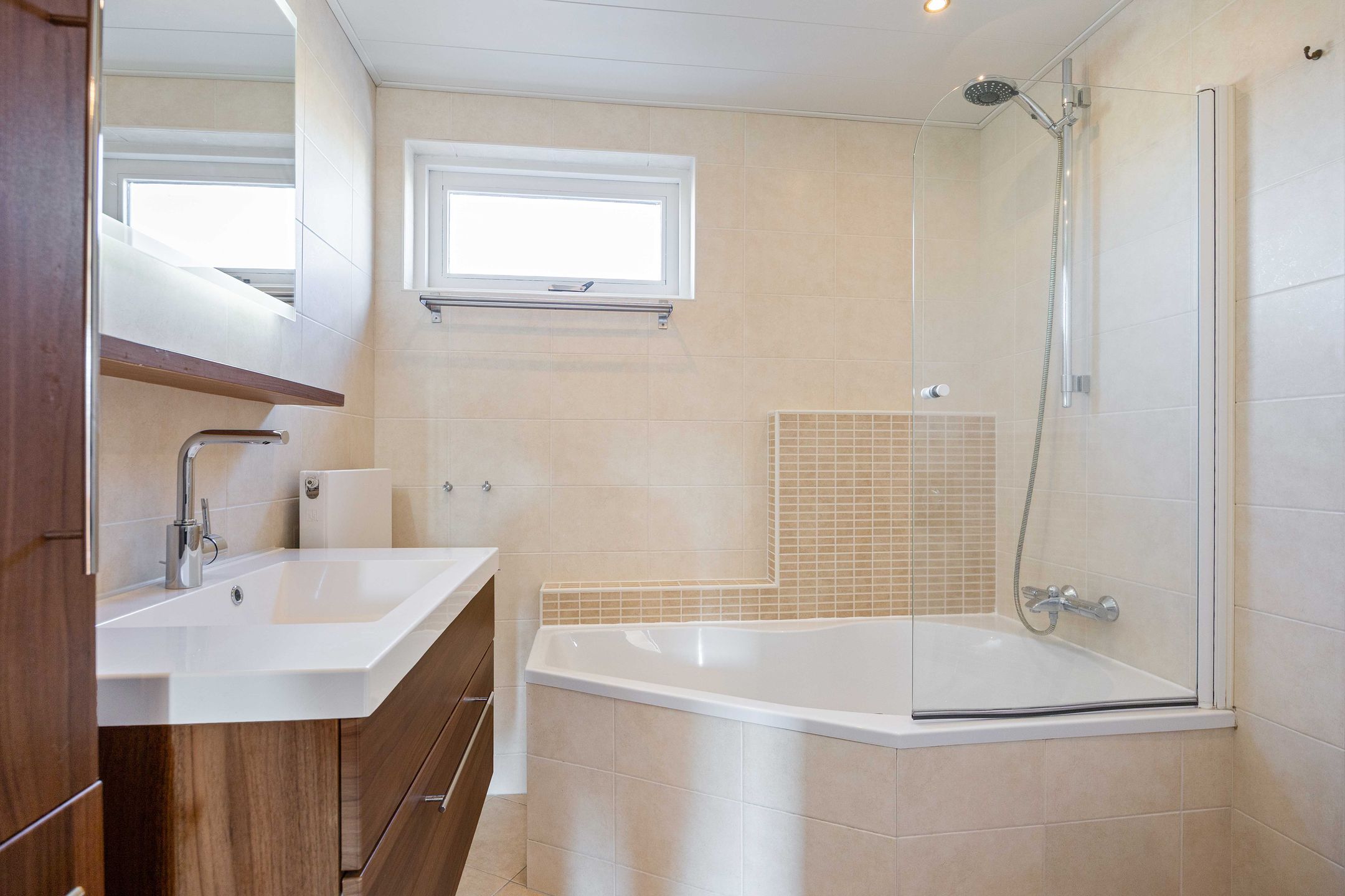 Photo 36 of Venuskade 28