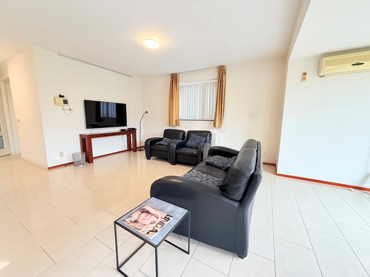 Foto 2 van Lien Gisolflaan 1