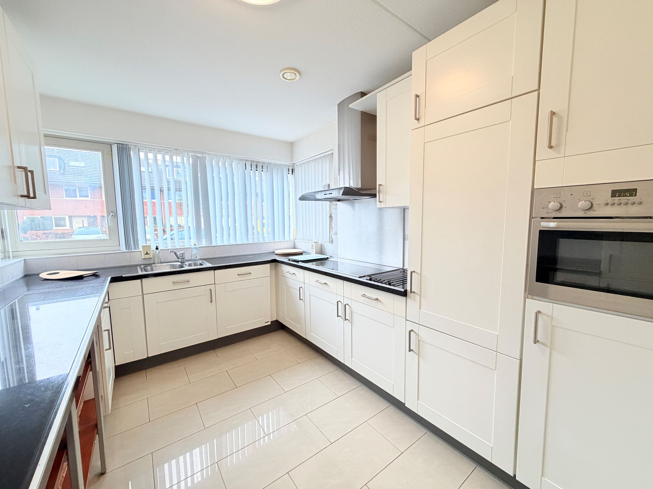 Foto 6 van Lien Gisolflaan 1