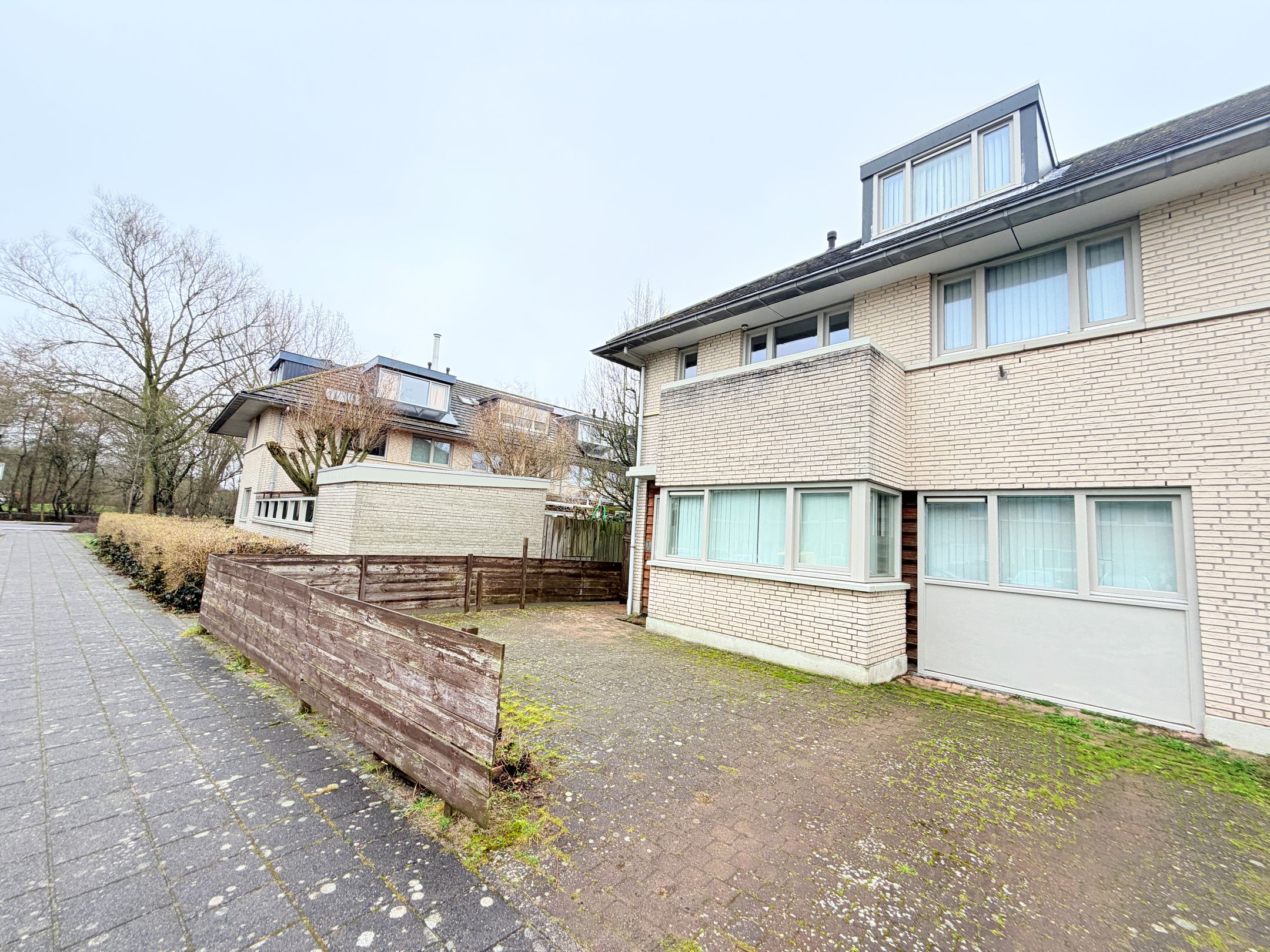 Foto 36 van Lien Gisolflaan 1