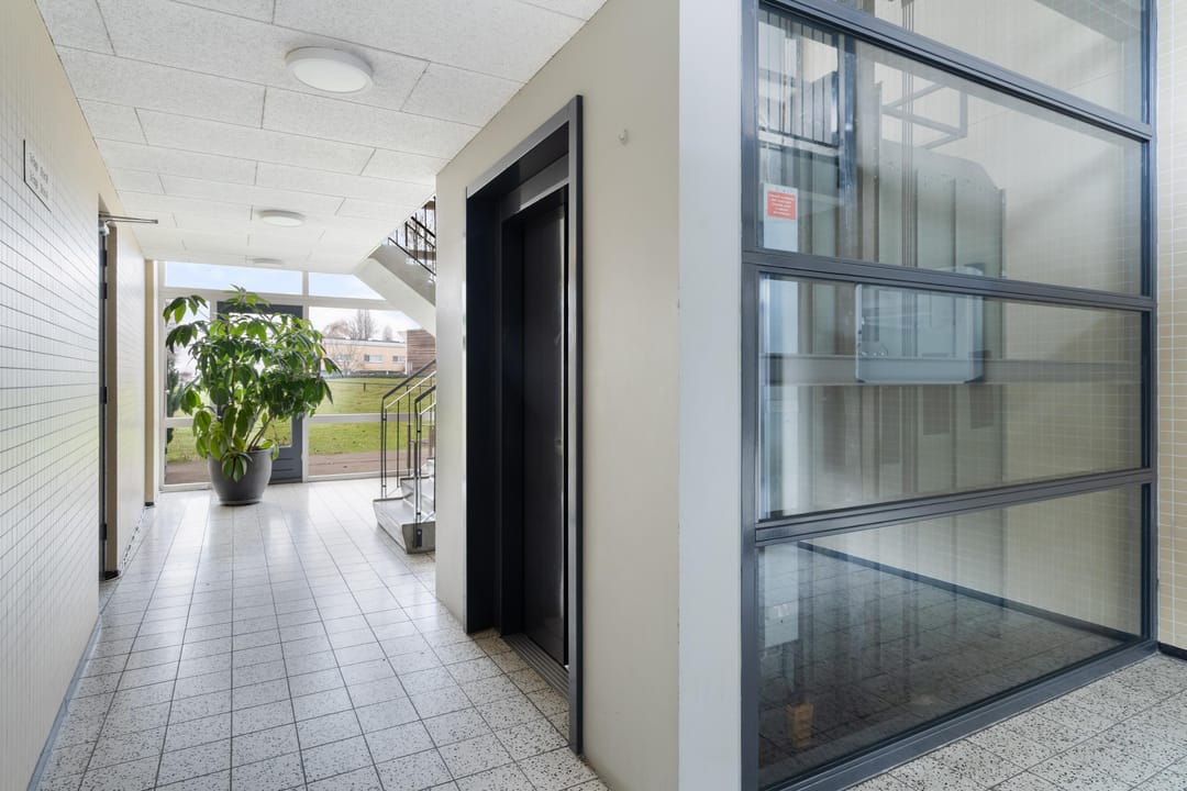 Photo 38 of Marinus Batenburgplein 42