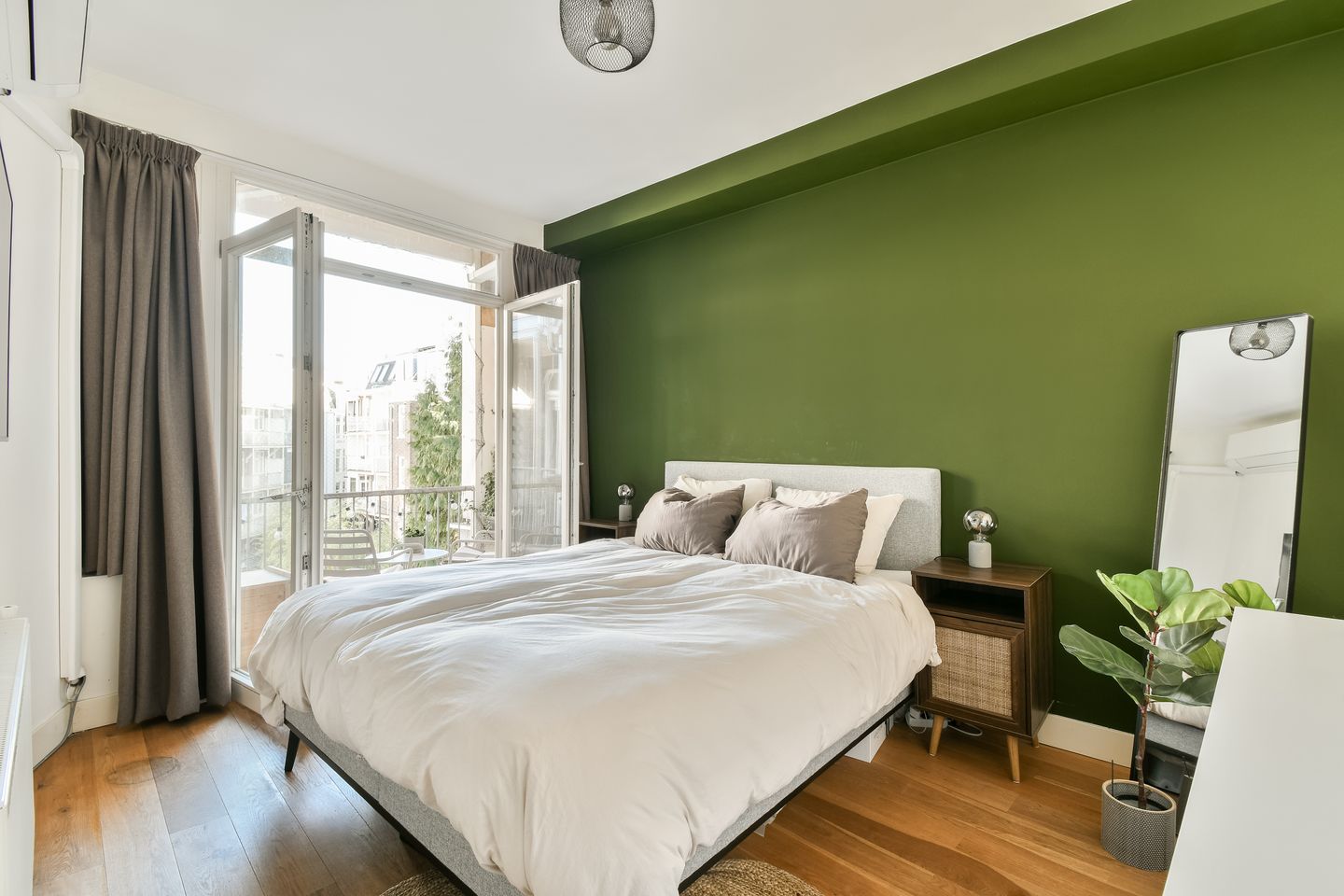 Foto 10 van Camperstraat 1-A3