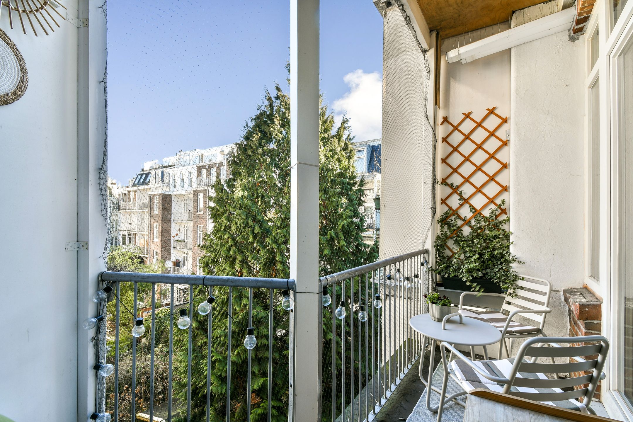 Foto 12 van Camperstraat 1-A3