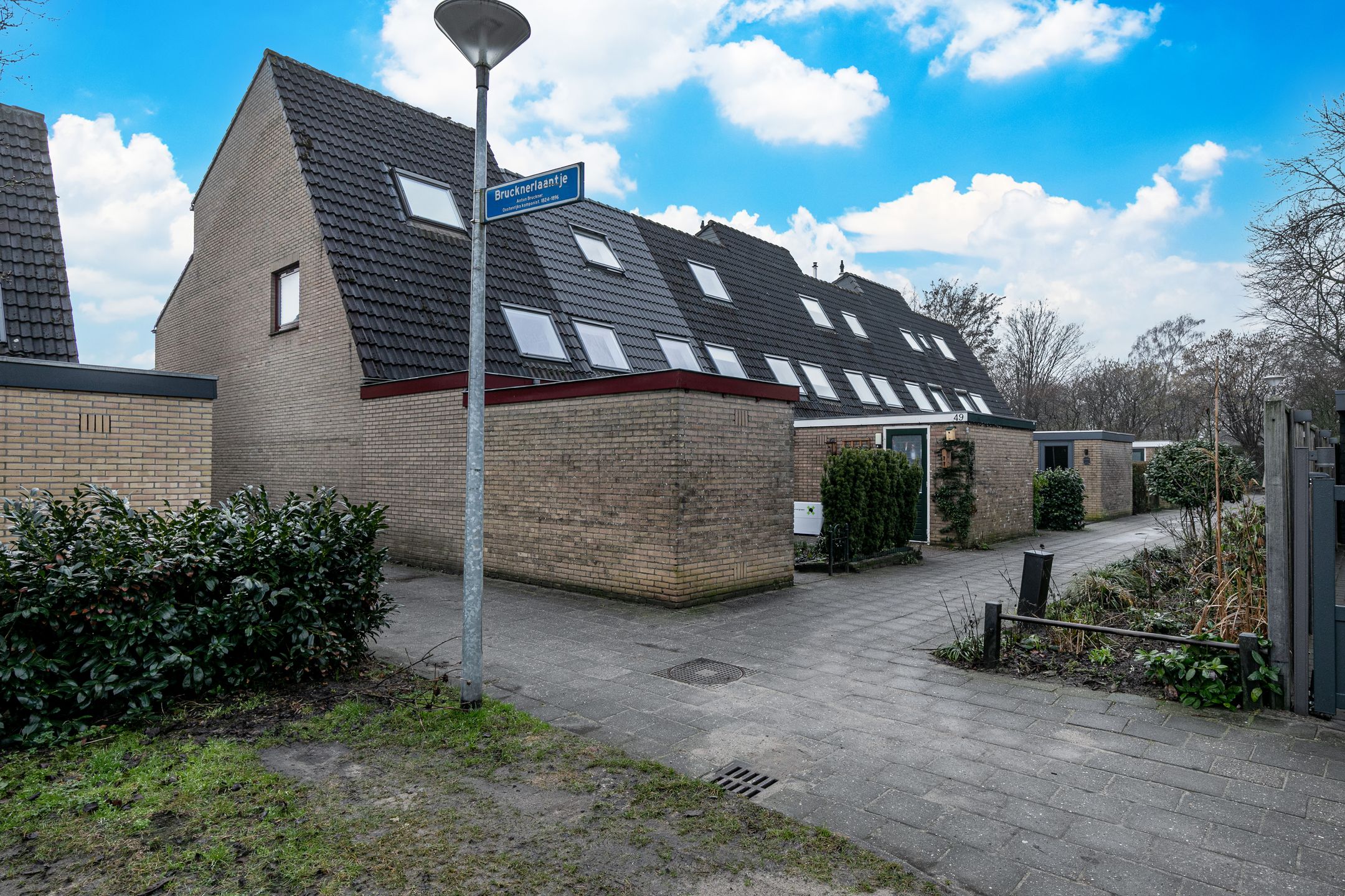 Foto 42 van Brucknerlaantje 55