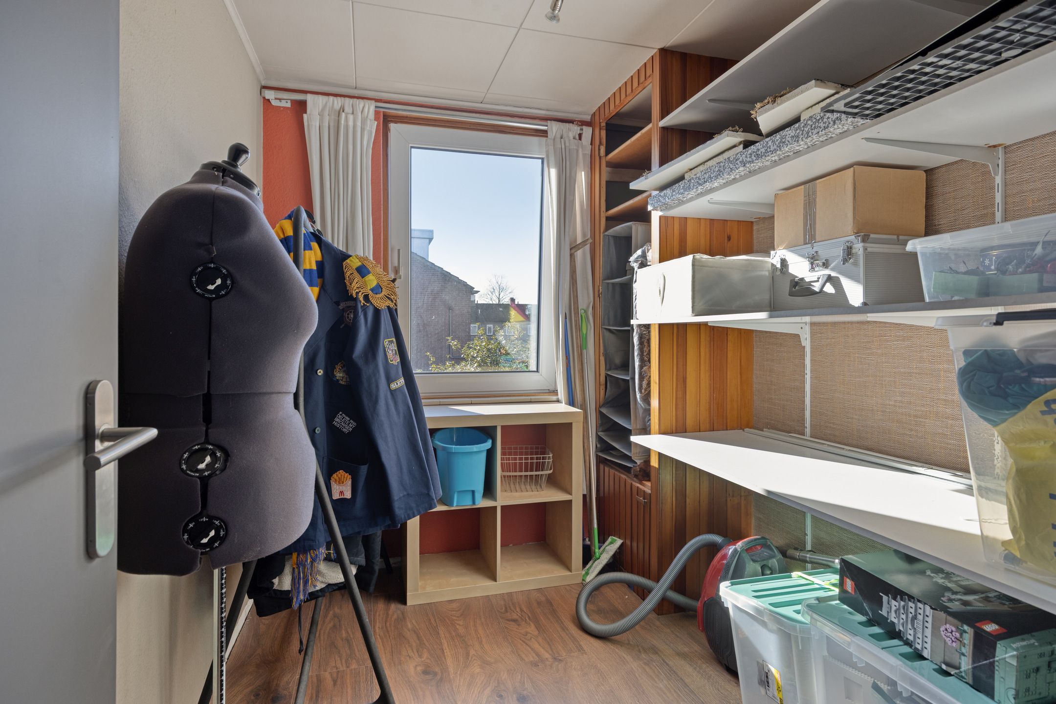 Photo 21 of Hertogenstraat 12