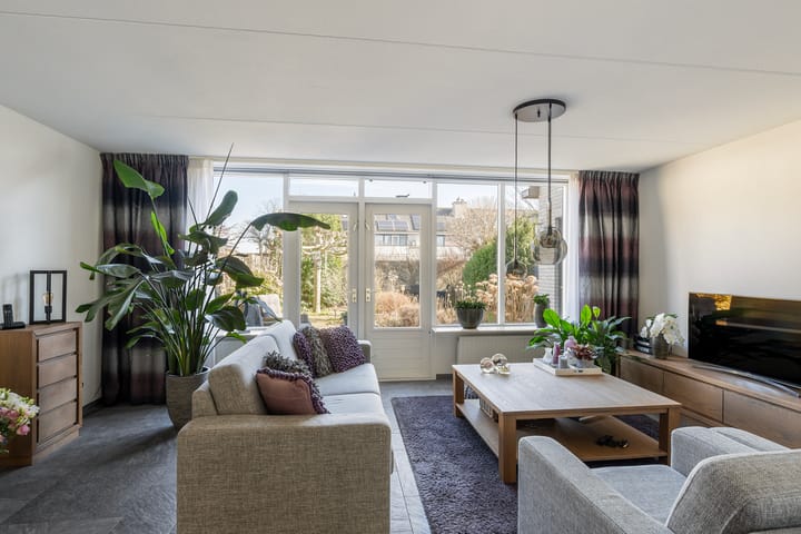 Photo 5 of Meerkoet 130