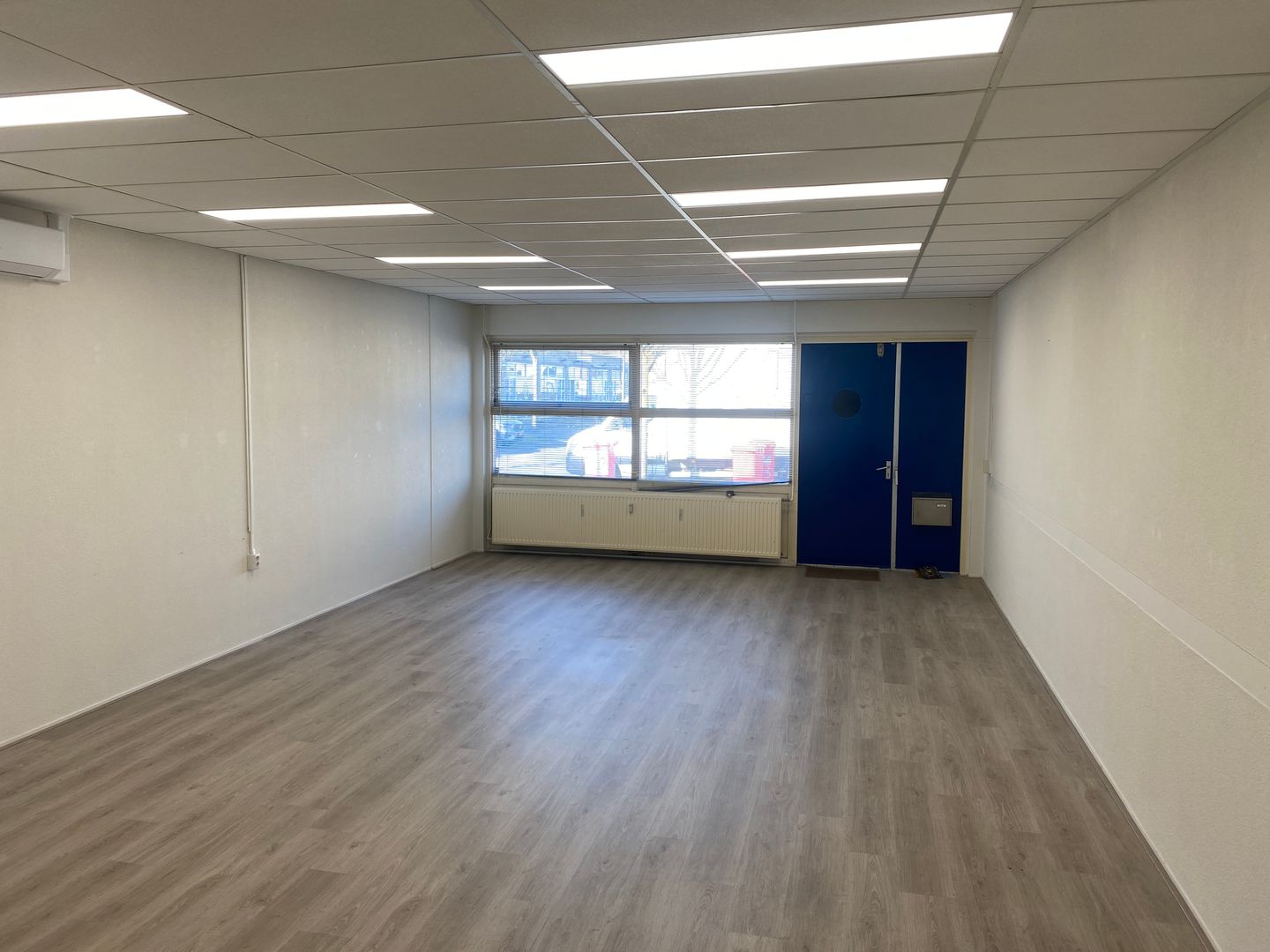 View photo 3 of Markerkant 12 1-12