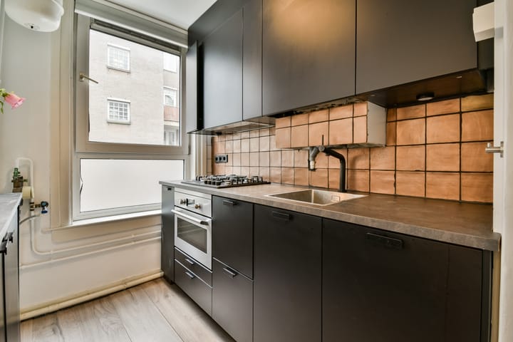 Photo 3 of Gerard Doustraat 98-2A