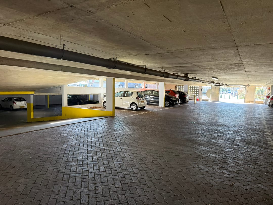 Foto 22 van Hammarskjöldlaan 467