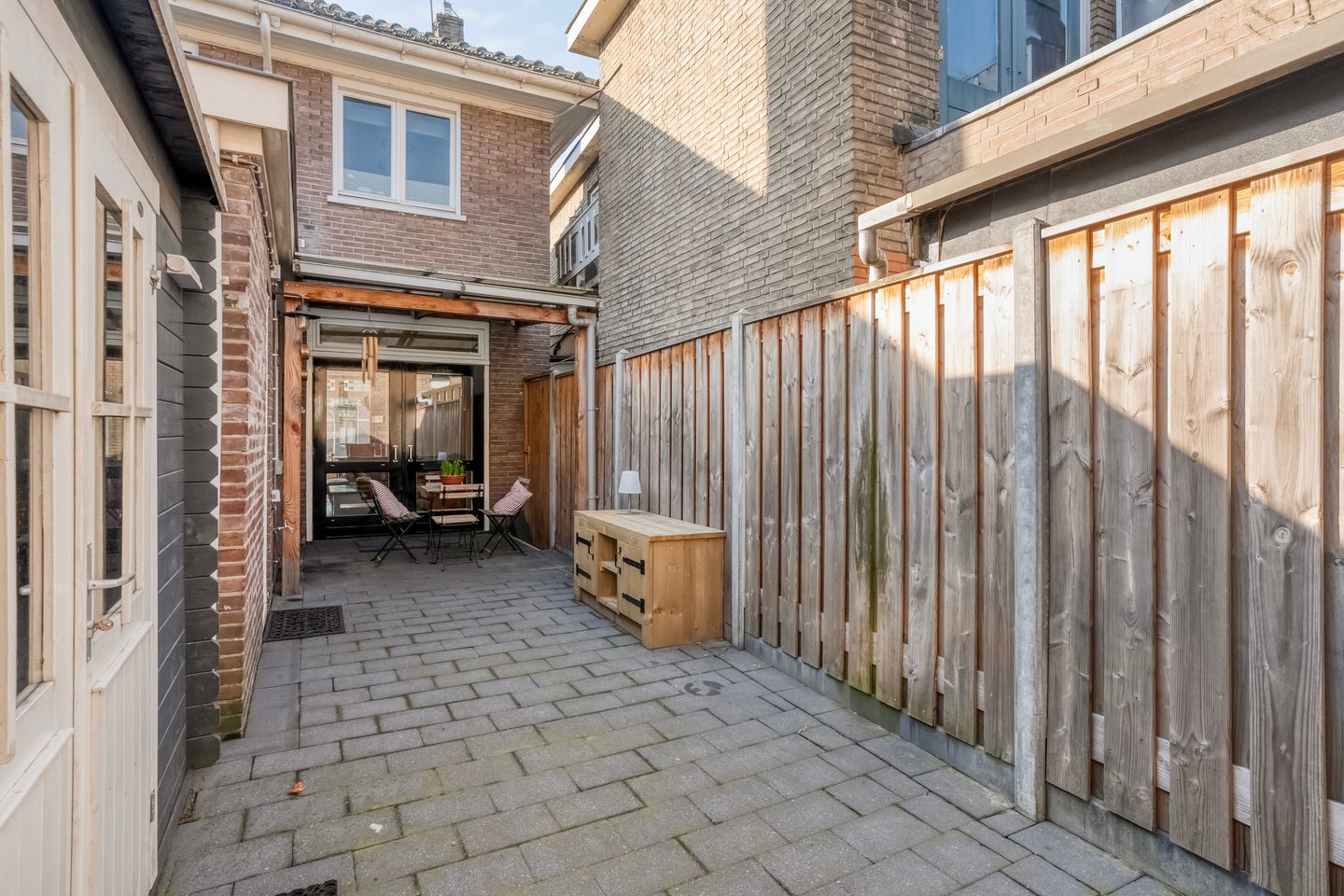 Foto 4 van Burgemeester J.C. van den Bergplein 26