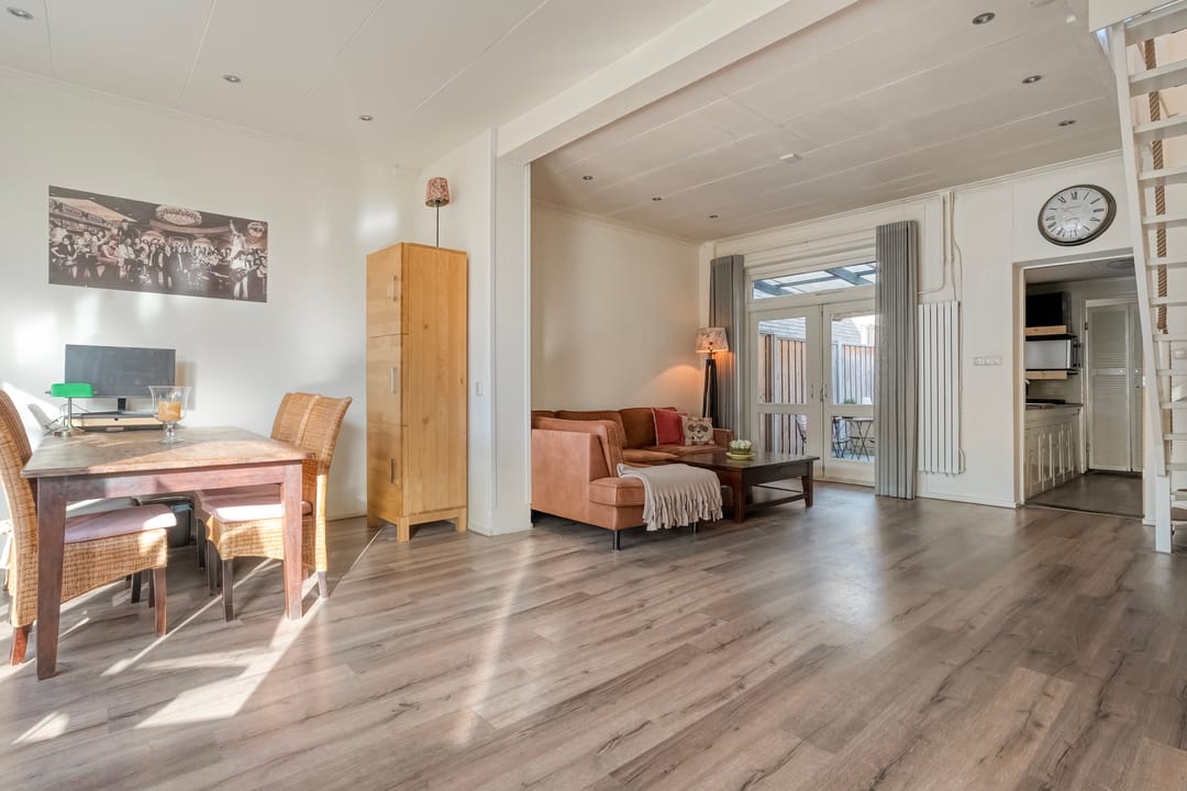 Foto 8 van Burgemeester J.C. van den Bergplein 26