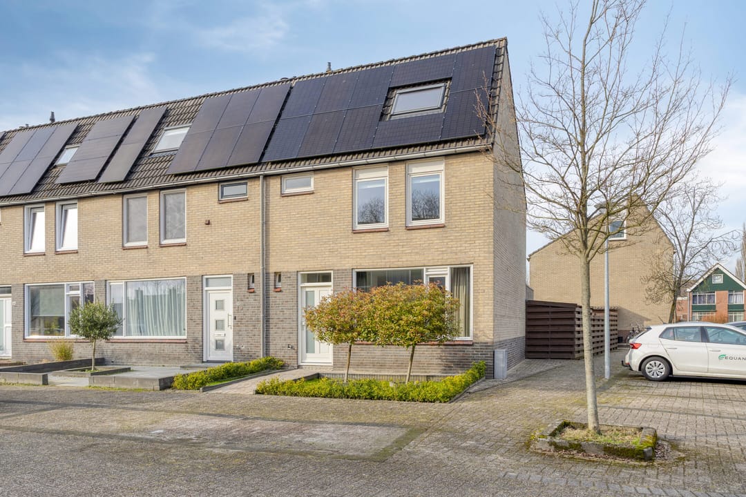 Photo 1 of Komeet 21