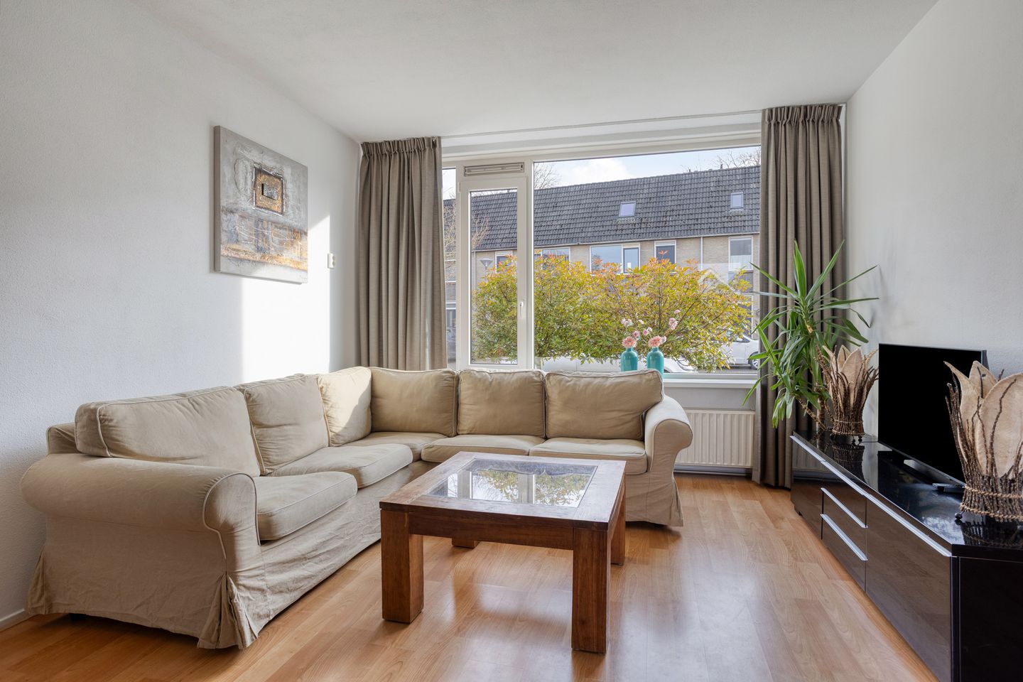 Photo 4 of Komeet 21