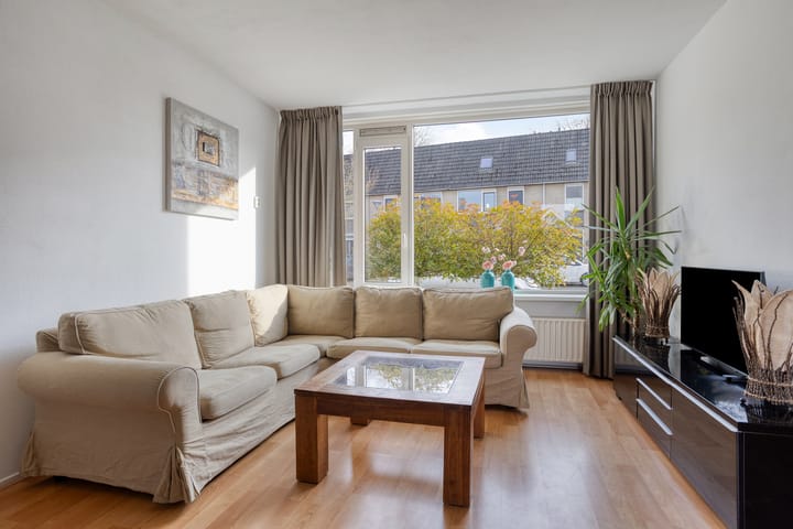 Photo 4 of Komeet 21