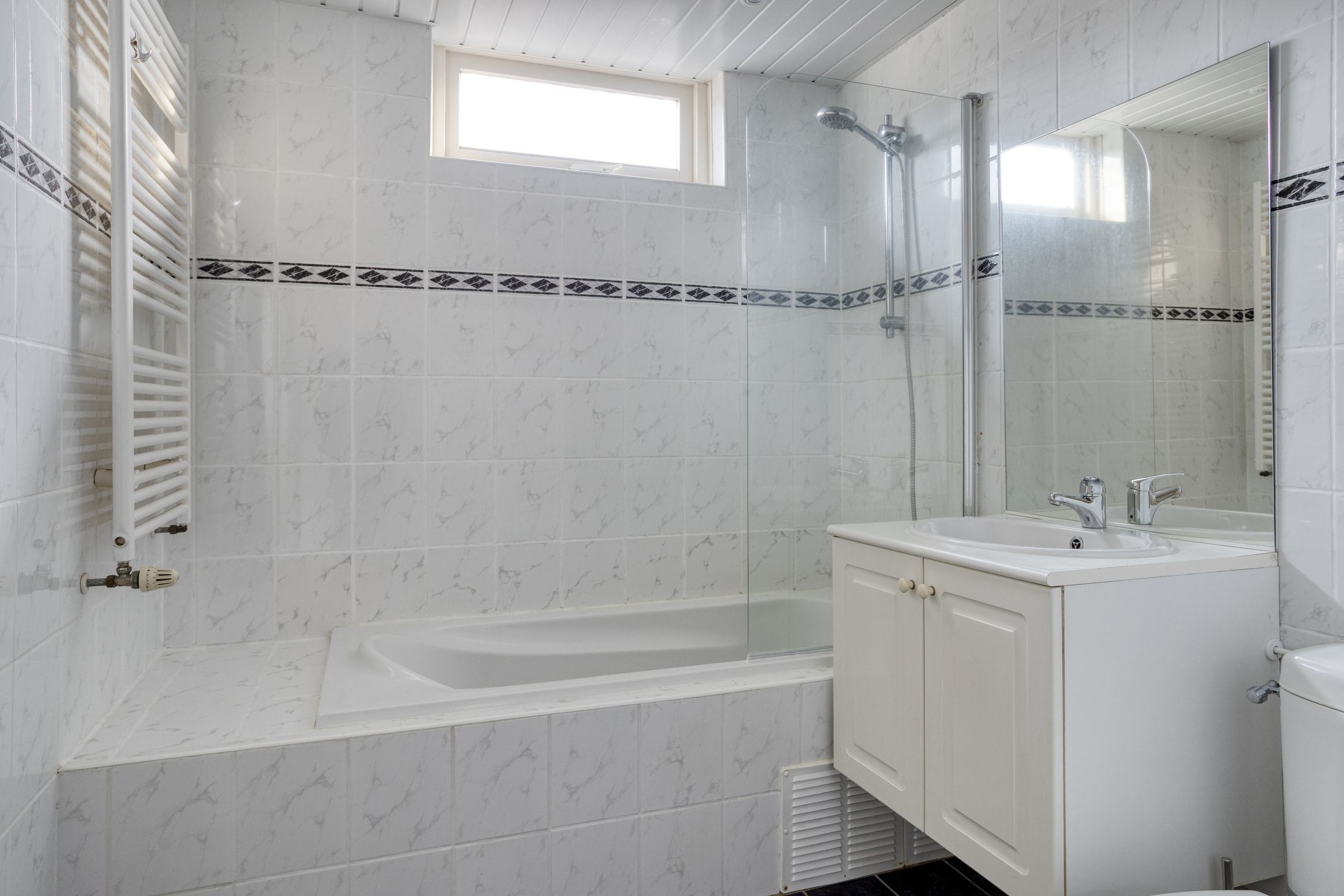 Photo 33 of Komeet 21