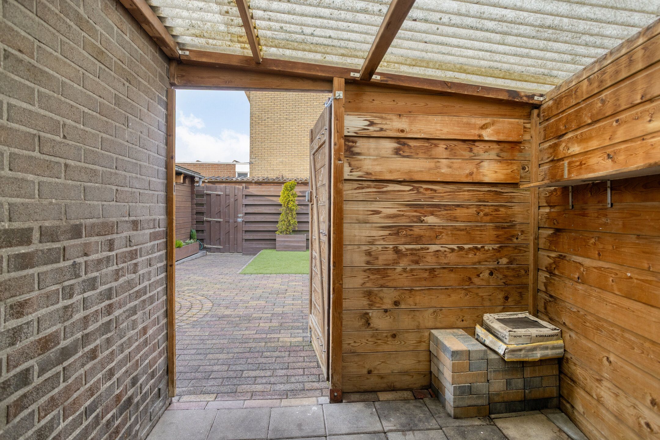 Photo 48 of Komeet 21