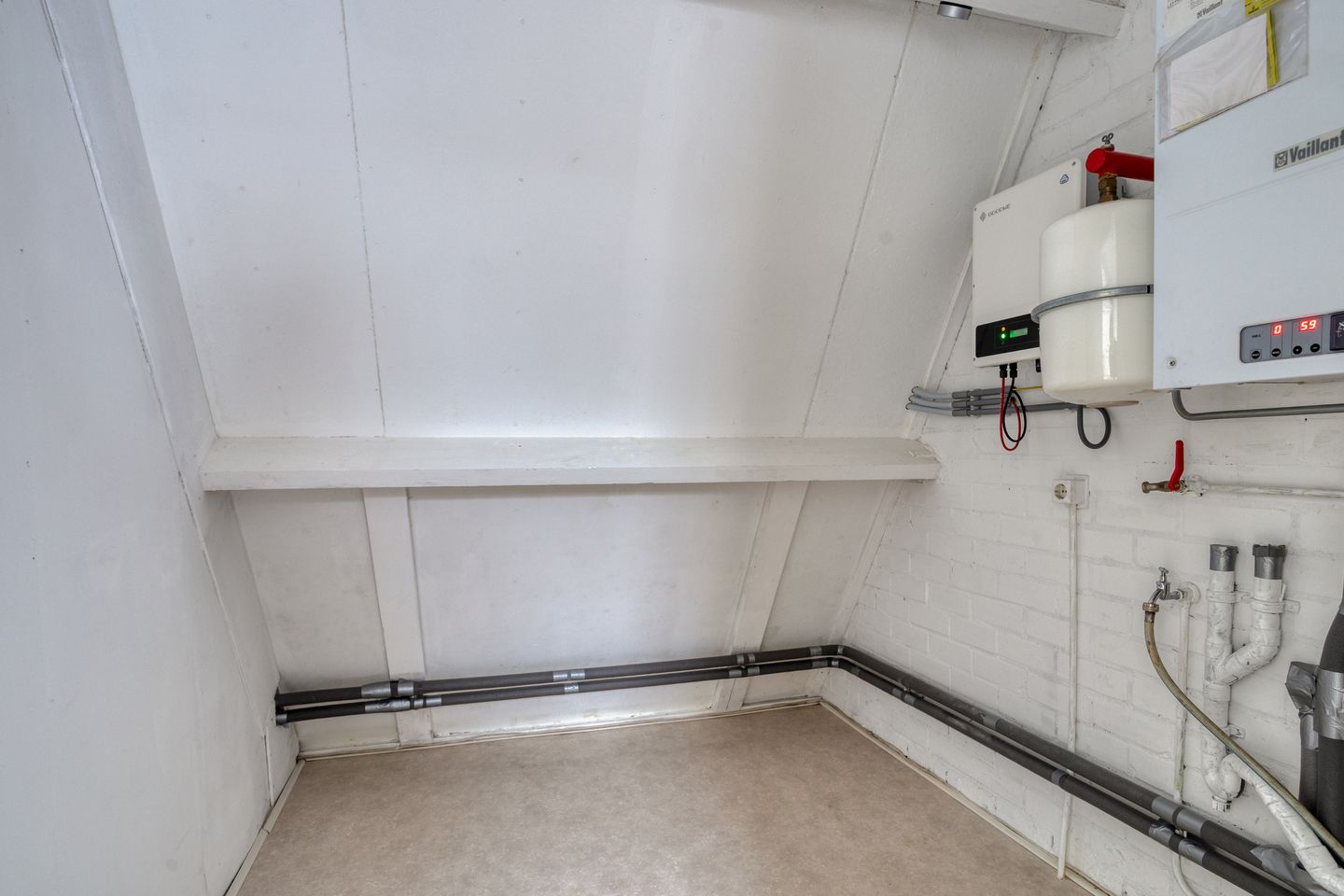 Photo 40 of Komeet 21