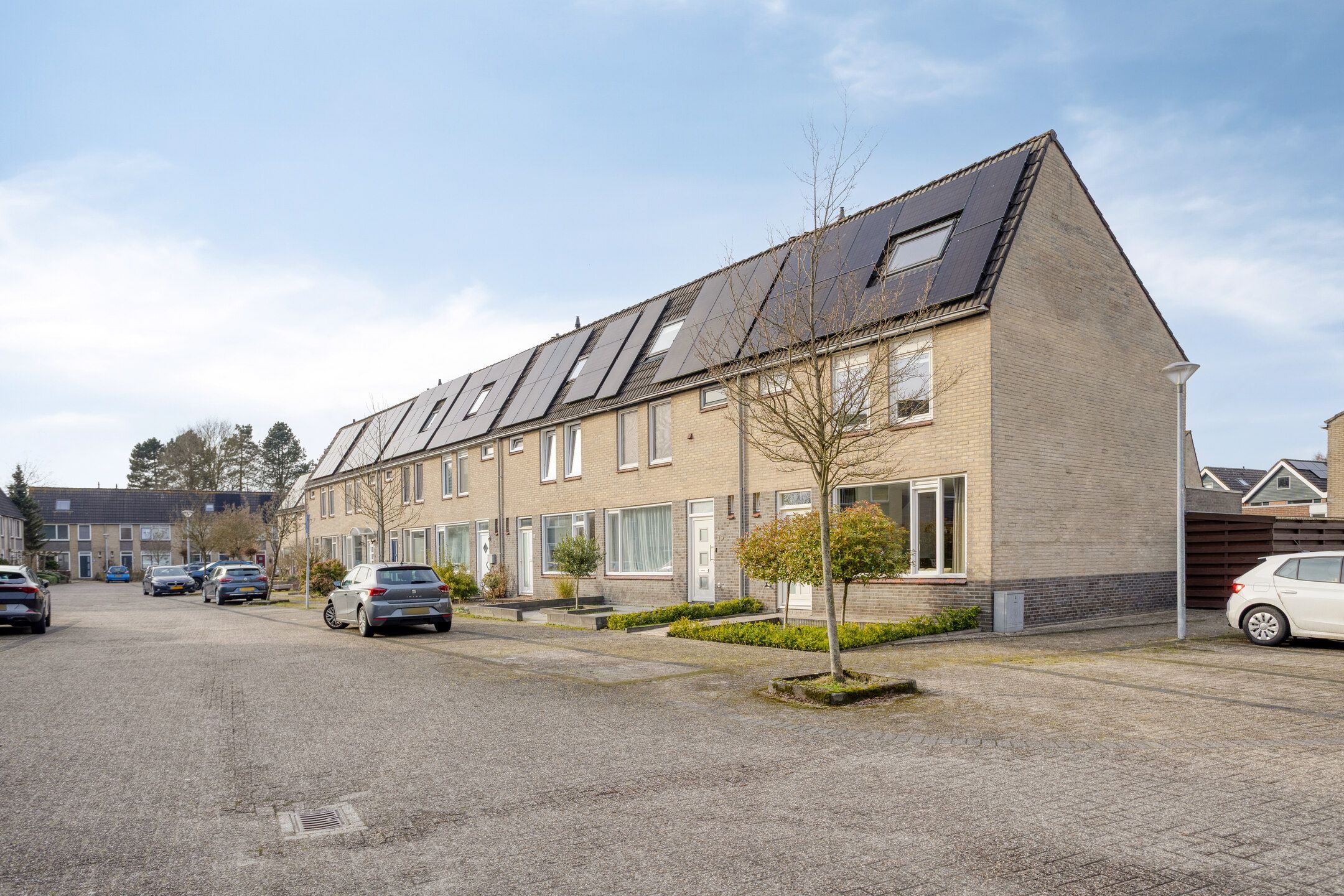 Photo 51 of Komeet 21