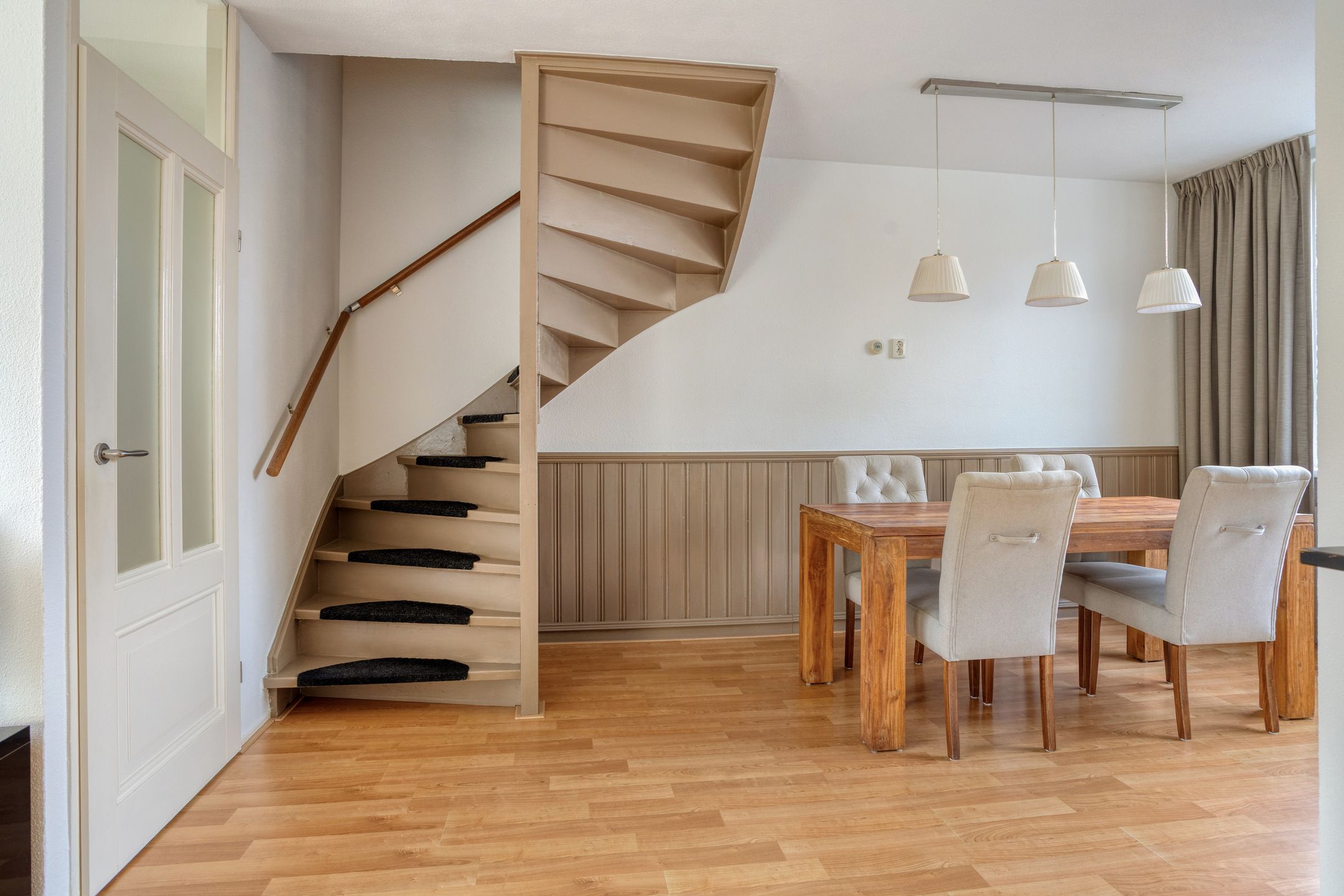 Photo 12 of Komeet 21