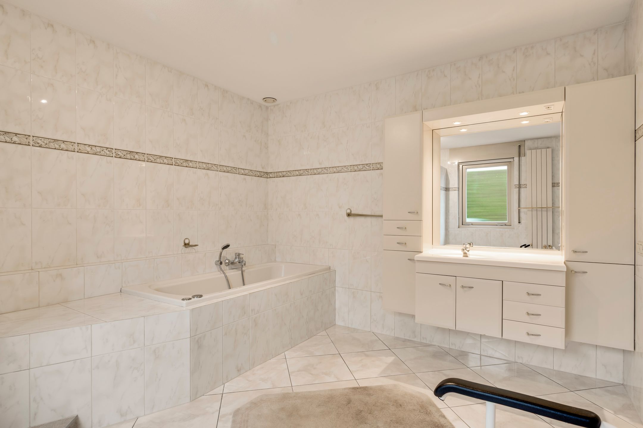 Foto 24 van Karthuizerlaan 30