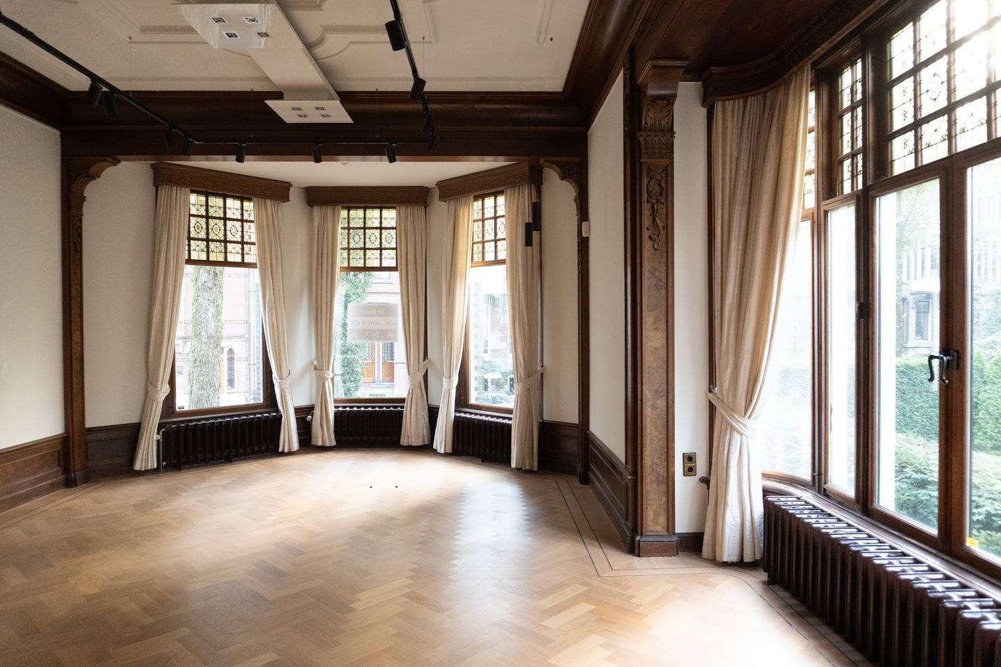 View photo 5 of Van Eeghenstraat 82