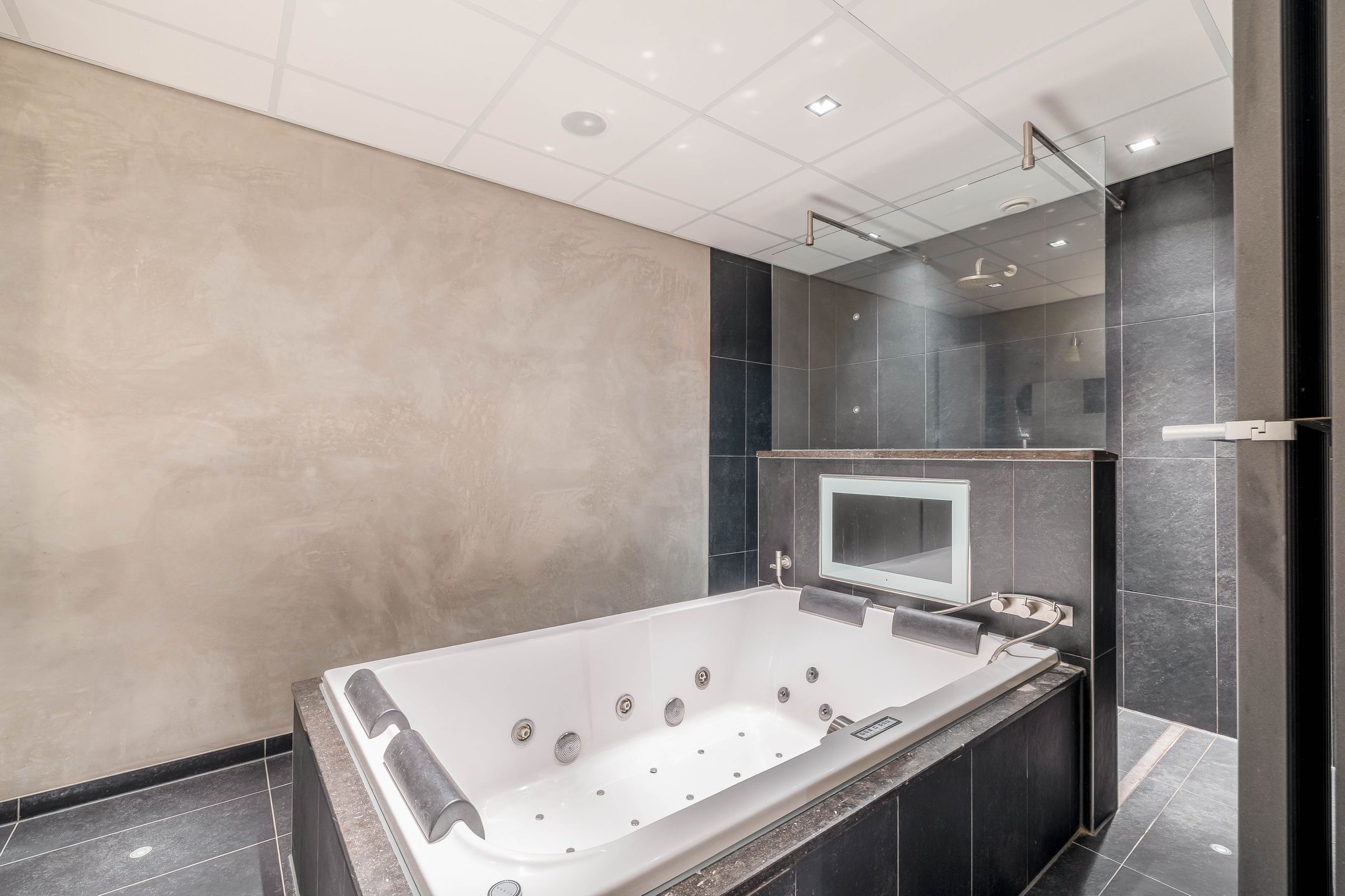 Foto 27 van Langestraat 1-C