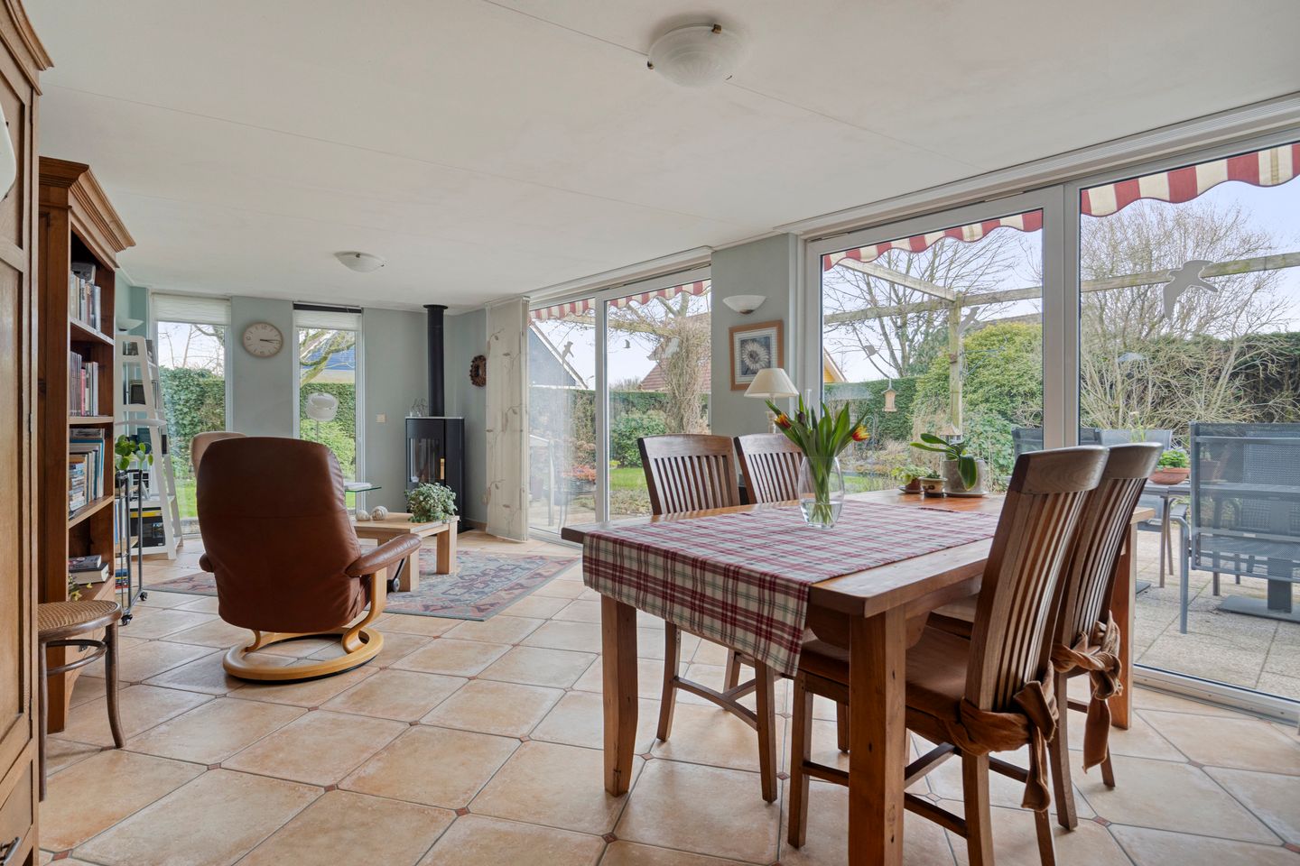 Foto 5 van Martinus Nijhofflaan 107