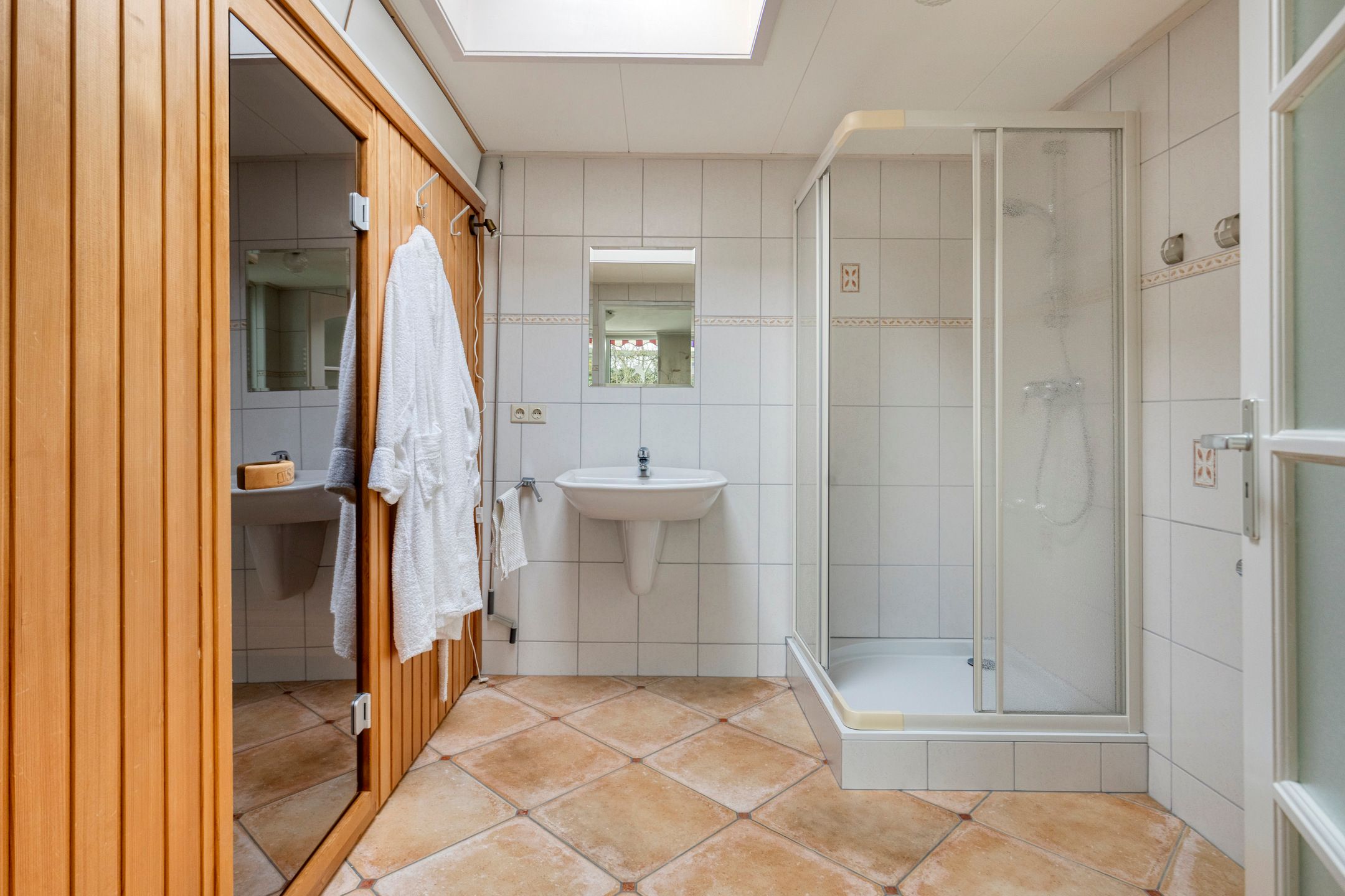 Foto 12 van Martinus Nijhofflaan 107