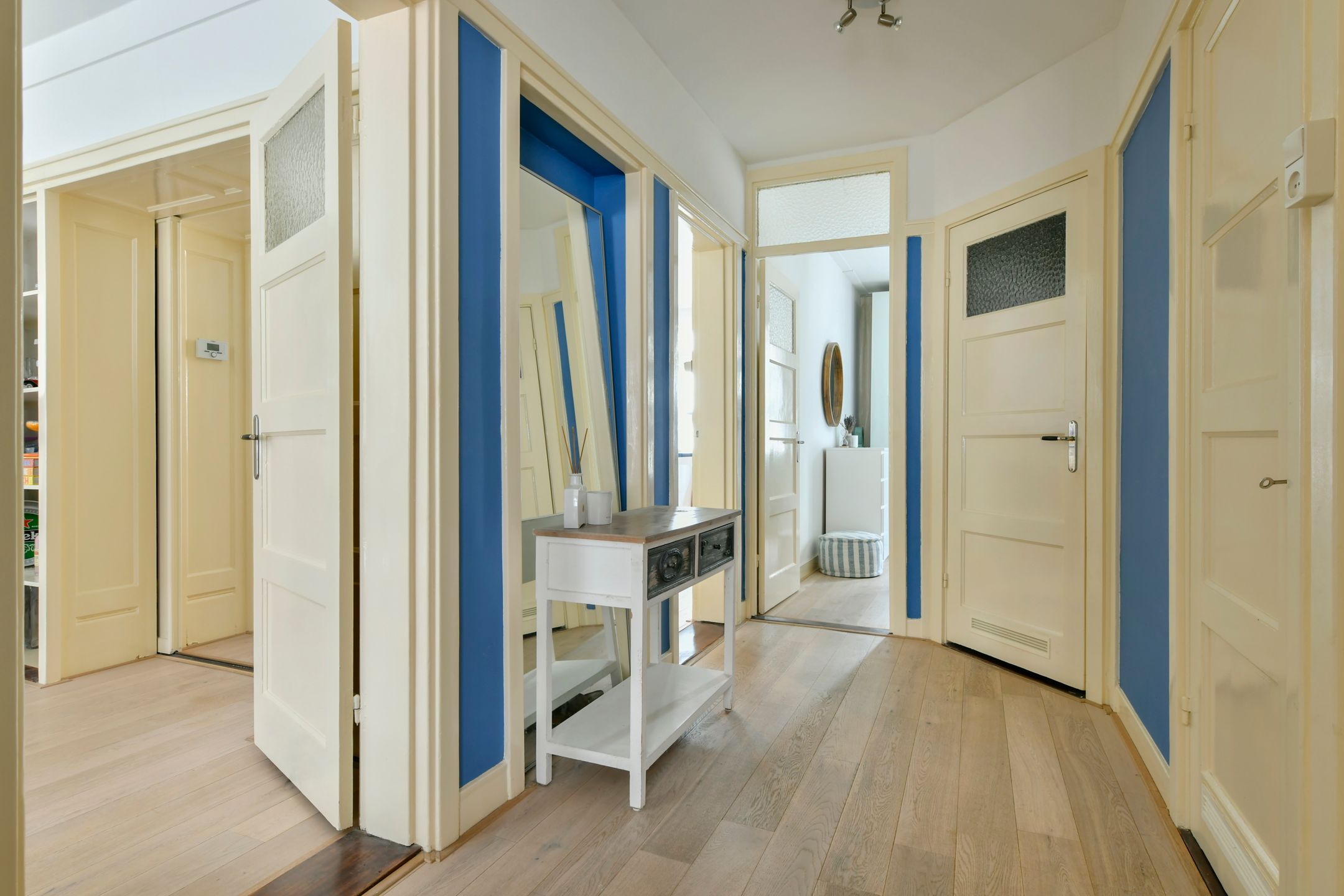 Foto 9 van Roerstraat 14-1