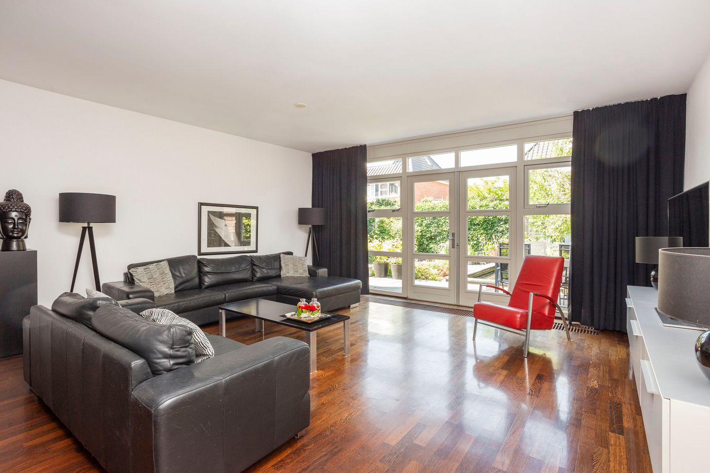 Foto 5 van Burgemeester Van den Helmlaan 6