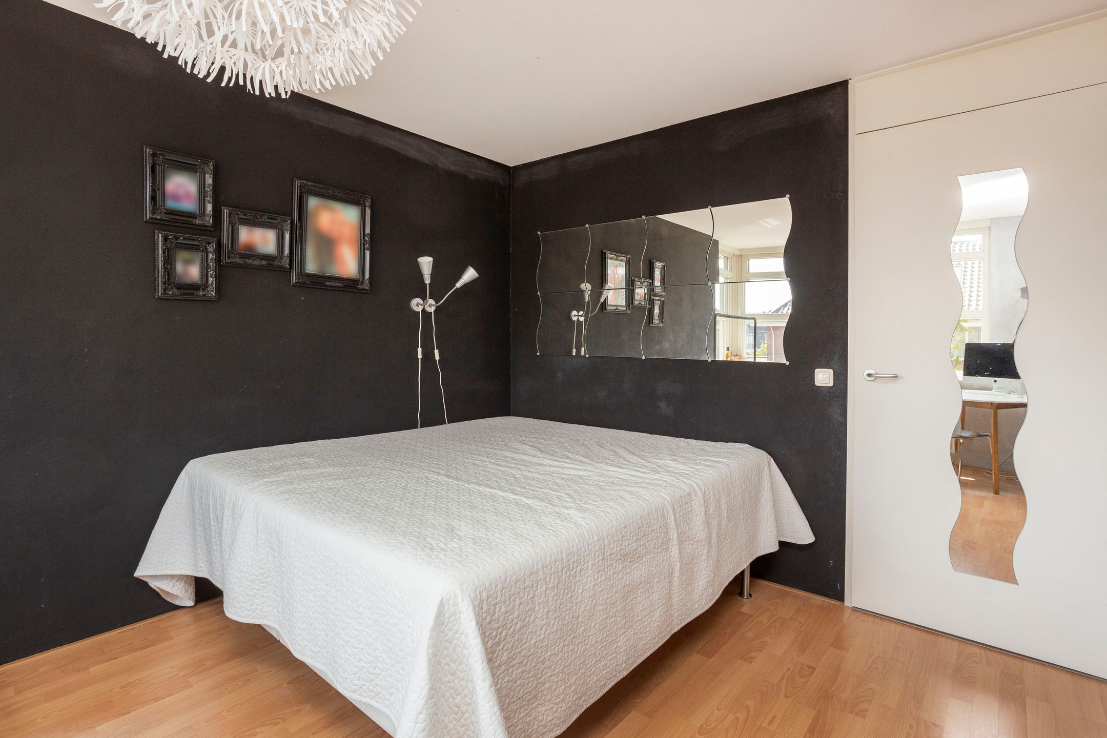 Foto 21 van Burgemeester Van den Helmlaan 6