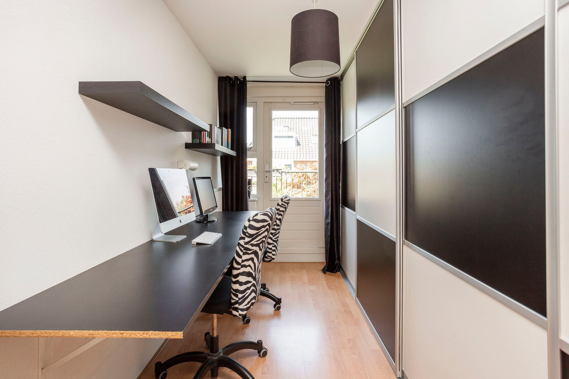 Foto 24 van Burgemeester Van den Helmlaan 6