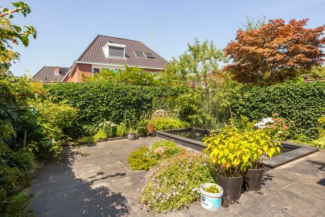 Foto 43 van Burgemeester Van den Helmlaan 6