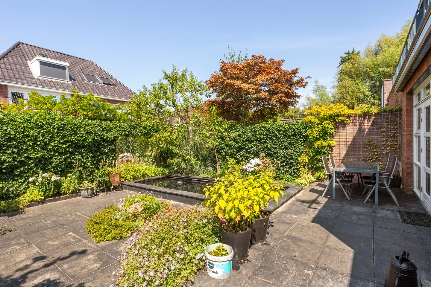 Foto 44 van Burgemeester Van den Helmlaan 6