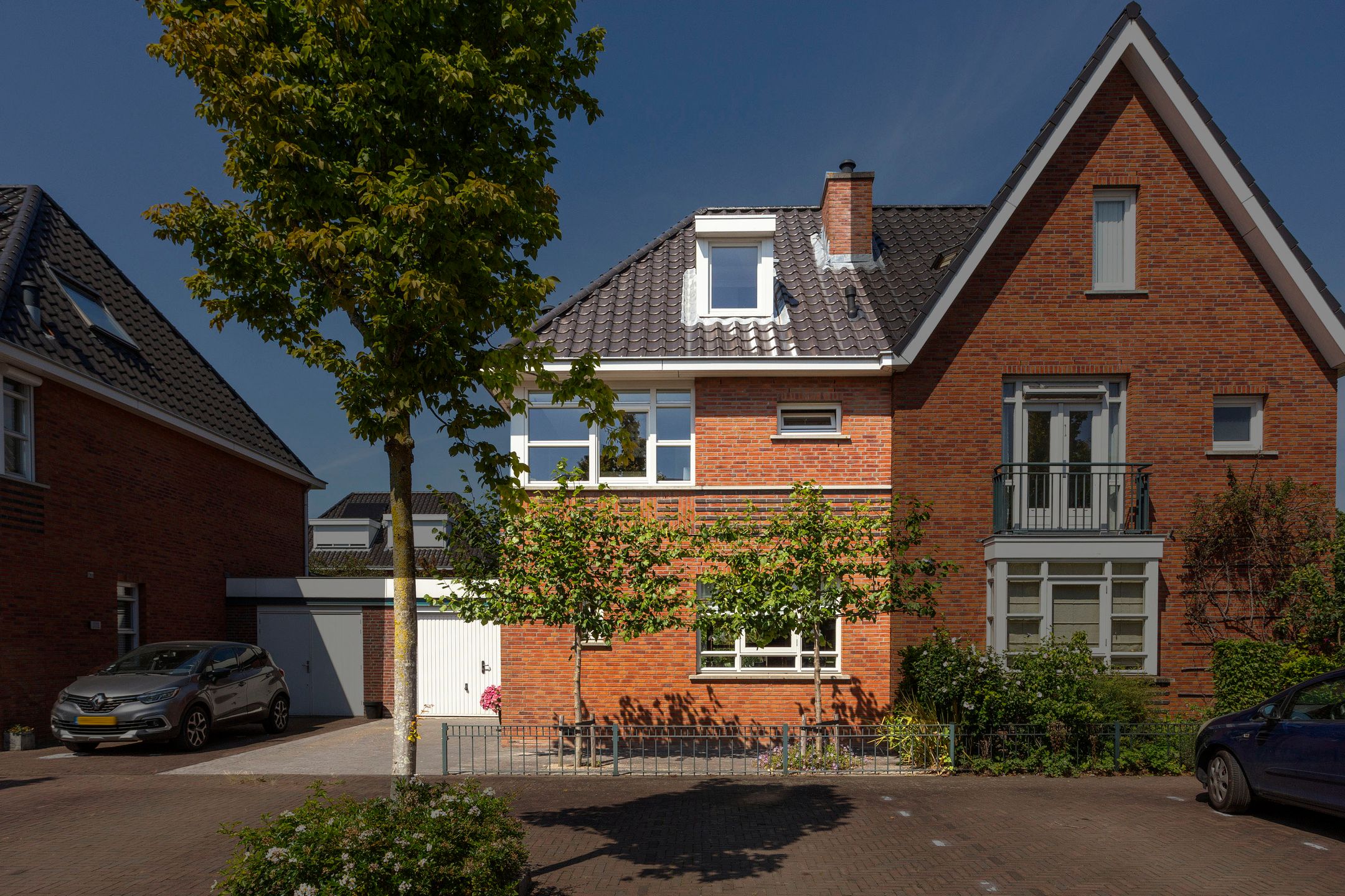 Foto 45 van Burgemeester Van den Helmlaan 6