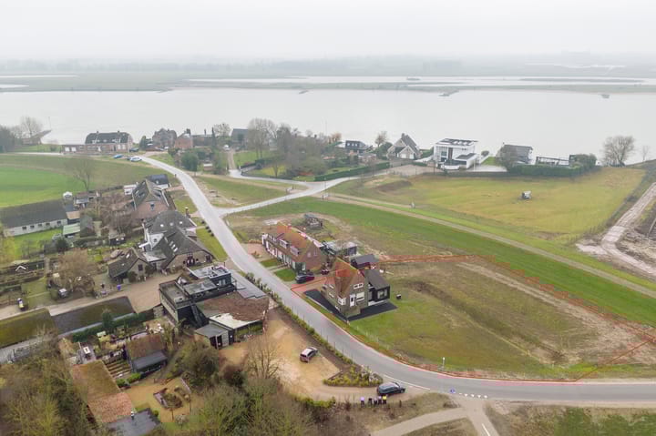 Photo 4 of Waaldijk 66