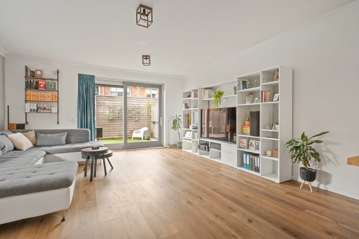 Photo 4 of Watertuinlaan 8