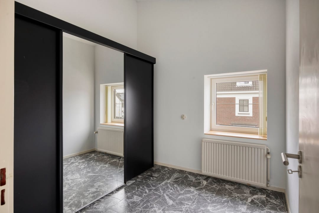 Photo 37 of Sondervick 71