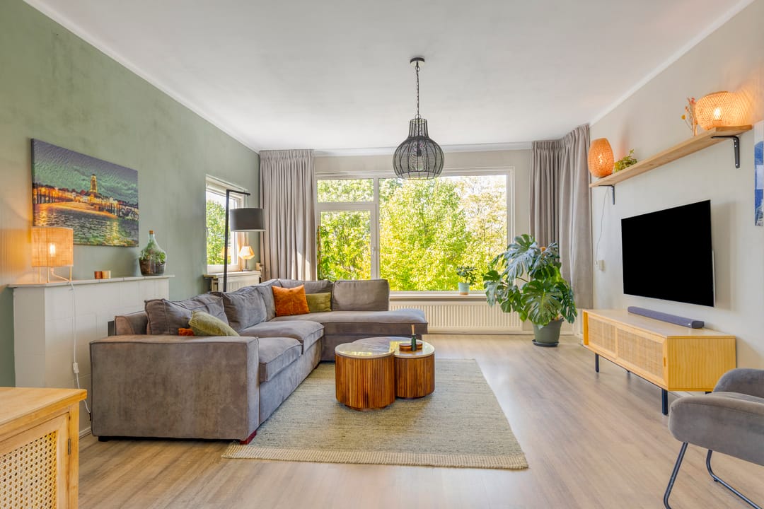 Photo 2 of Joost van den Vondellaan 57